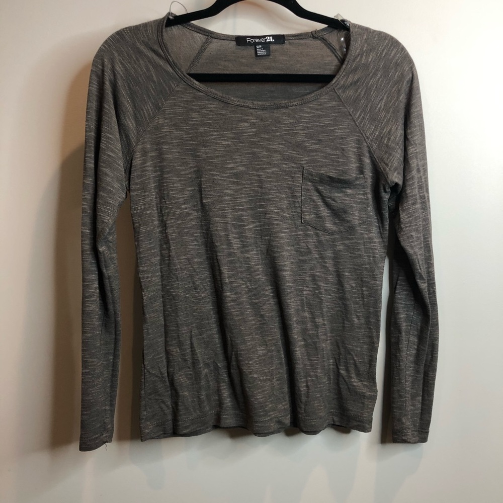 F21 L/S top with pocket. Striped. Thin material.